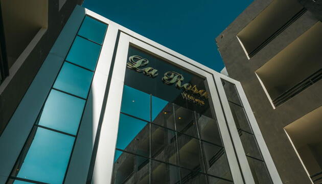 Foto de Hotel La Rosa Waves Beach Resort And Aqua Park