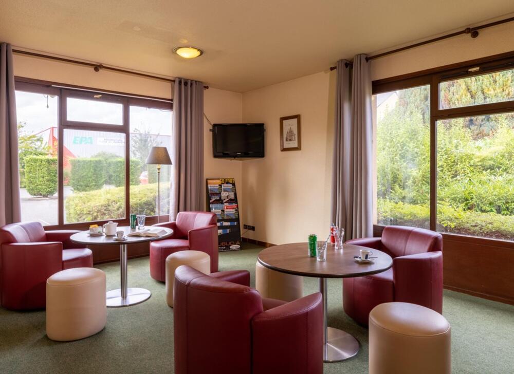 Foto general de The Originals City Hotel du Lac La Ferte-Bernard
