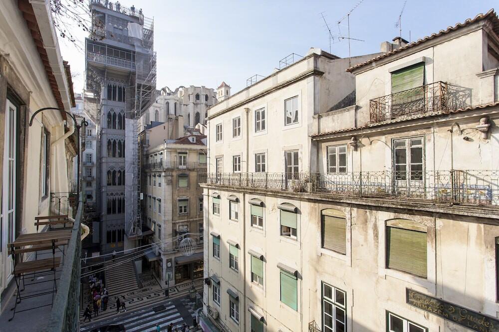 Foto del exterior de Hotel SANTA JUSTA SUITE BY HOMING