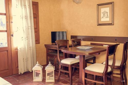 Foto de una habitación de APARTAMENTOS LA JACOBA.