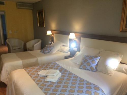 Room – Hotel Logis De L&amp;#039;Etang