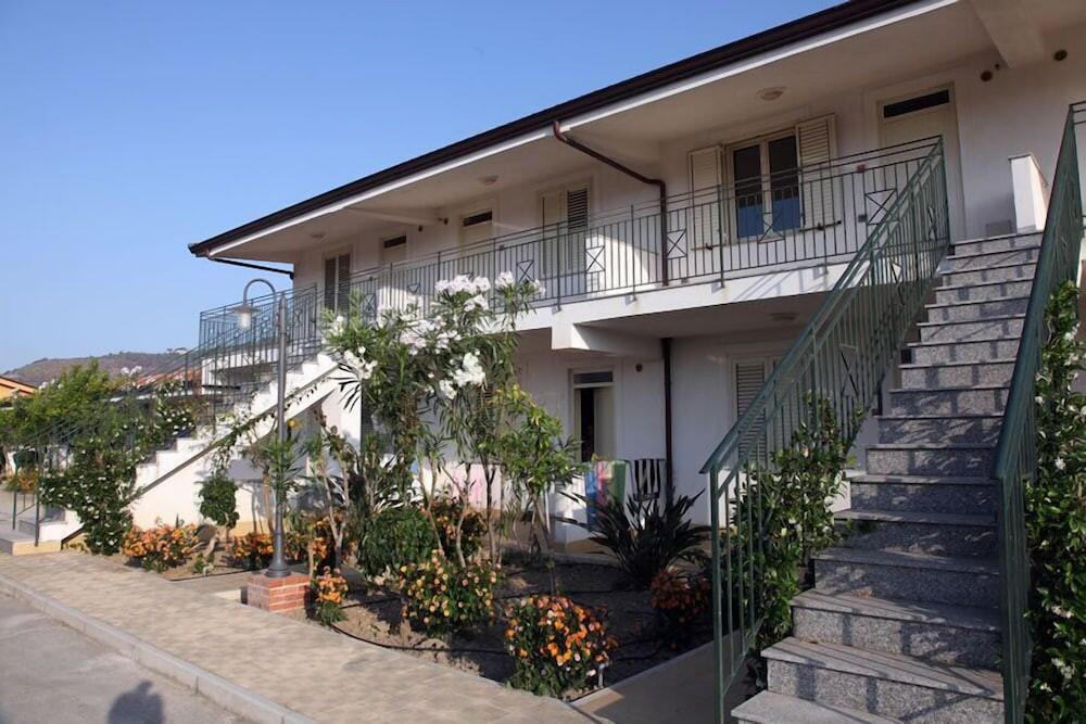 Foto del exterior de Aparthotel Medimare Residence Club