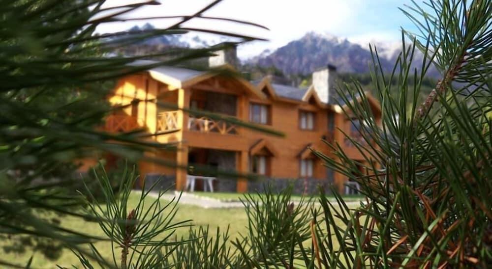 Foto del exterior de Aparthotel Pinares del Epuyen
