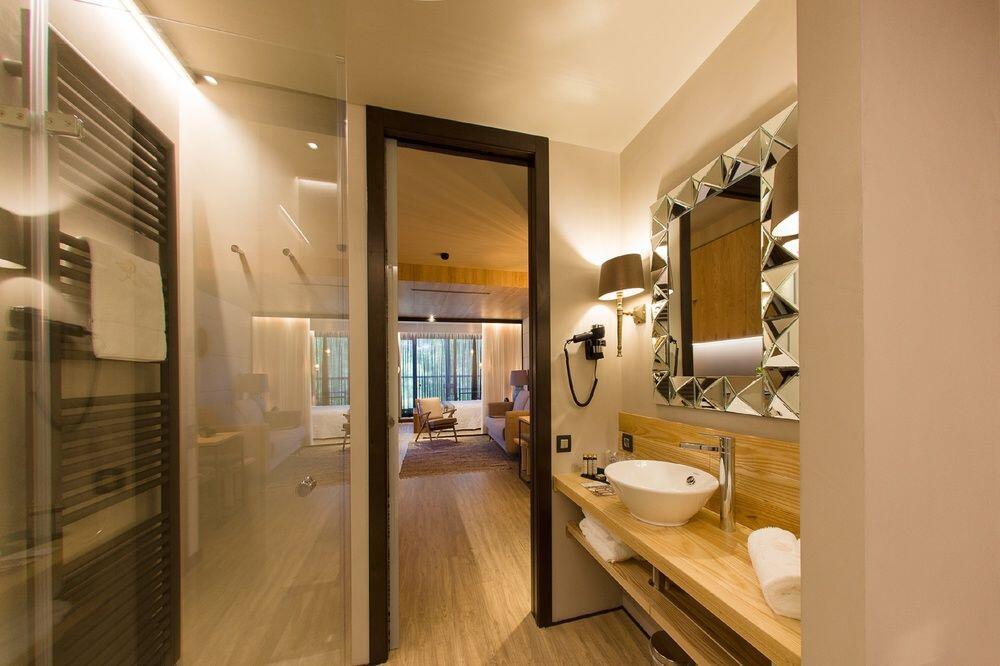 Foto del baño de Hotel Alojamientos Ainsa Sanchez