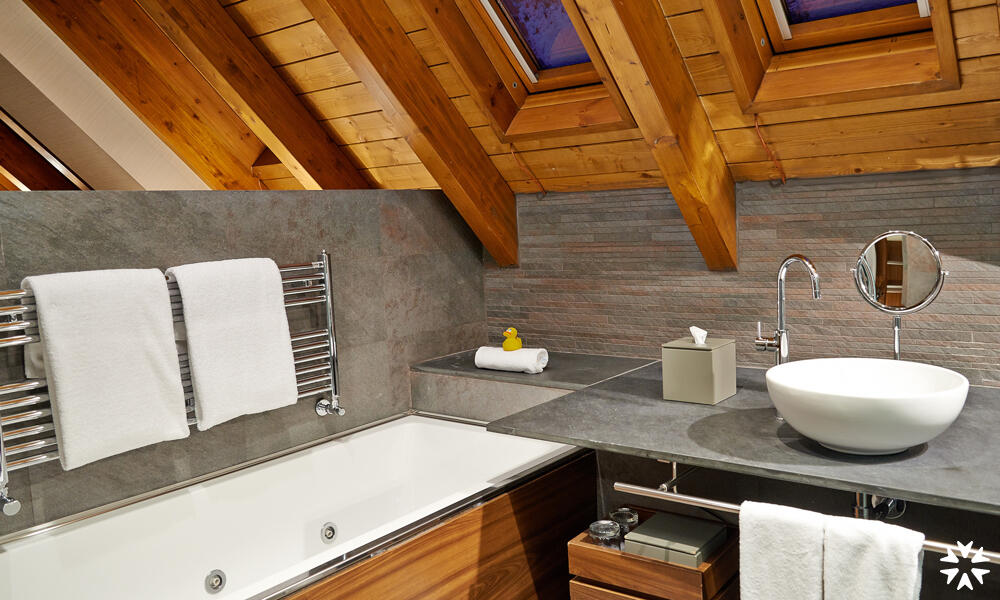 Foto del baño de Hotel AC Baqueira Ski Resort, Autograph Collection