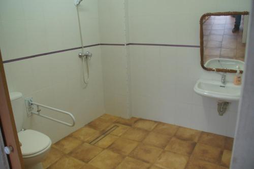 Foto del baño de Albergue Cilleruelo de Bezana