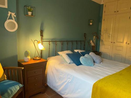Foto de una habitación de Bed-and-Breakfast La Quinta Suite Home Share