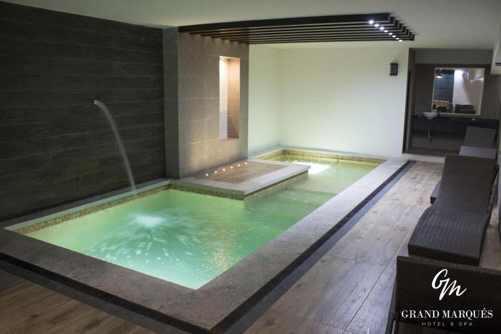 Foto de los servicios de Hotel Grand Marques