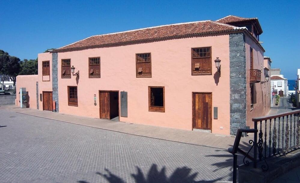 Foto del exterior de Hotel LIVVO La Quinta Roja