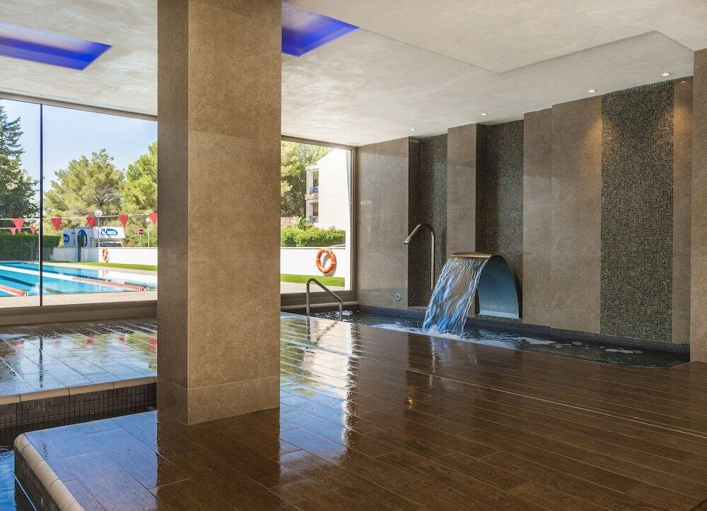 Foto de los servicios de Hoposa Hotel &amp;amp; Apartments Villaconcha