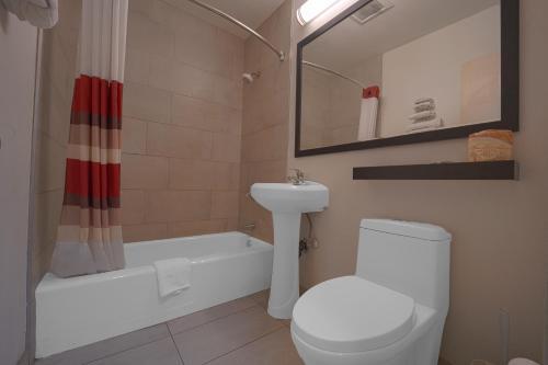 Foto del baño de Mojave Hotel