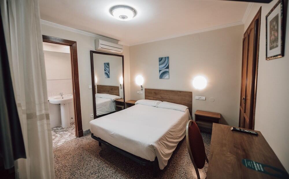 Foto de una habitación de Hotel Monasterio Granada - Adults Only