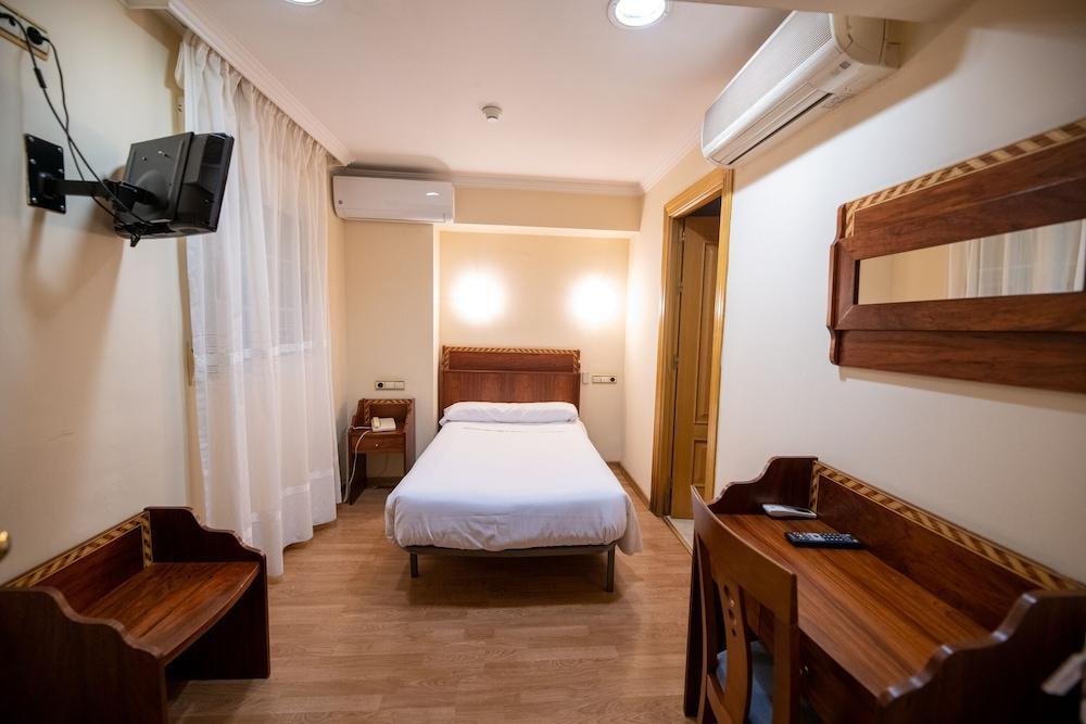 Foto de una habitación de Hotel Monasterio Granada - Adults Only