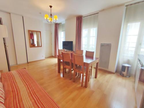 Foto de una habitación de Alquileres Vacacionales Val de Jade, Ostal, T3, centre Luchon
