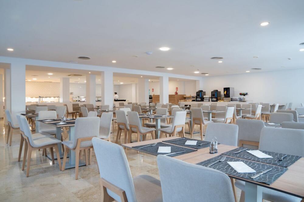 Foto de restauración de Aparthotel Ferrer Lime Isabel