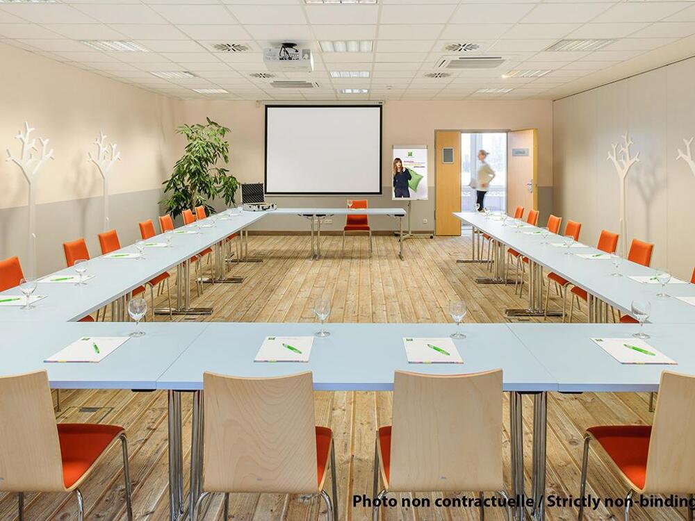Foto general de Ibis Styles Sevilla Santa Justa