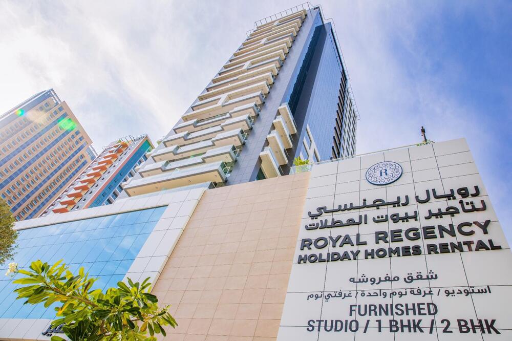 Foto del exterior de Hotel Royal Regency Suites