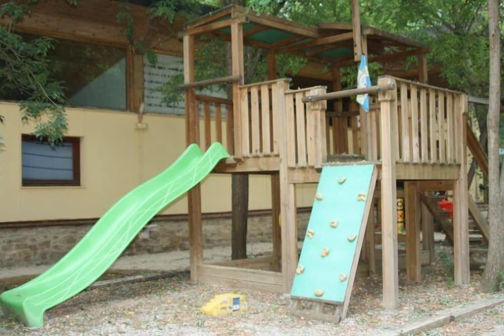 Foto de los servicios de Camping Besalu