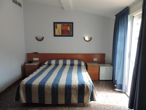 Foto de una habitación de Hotel Costa San Antonio