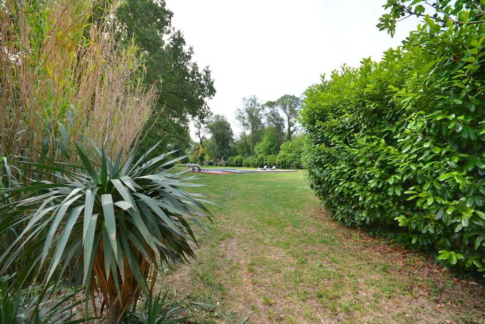 Foto del entorno de Bed-and-Breakfast Ancien Mas Du Moulin
