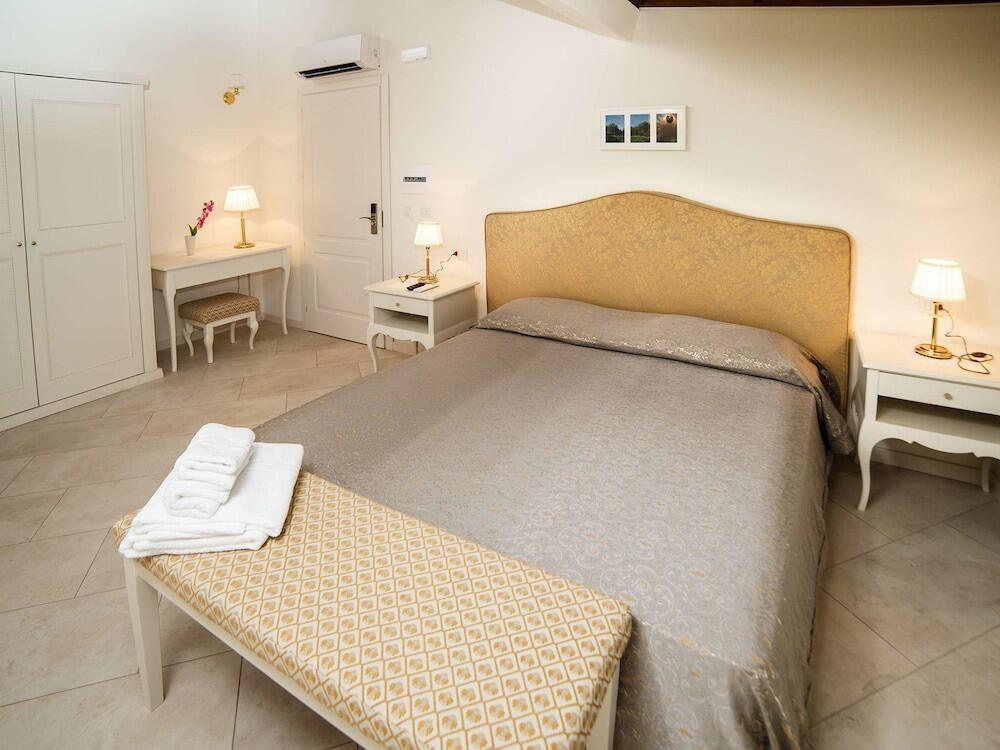 Foto de una habitación de B&amp;amp;B Marina Di Savoca