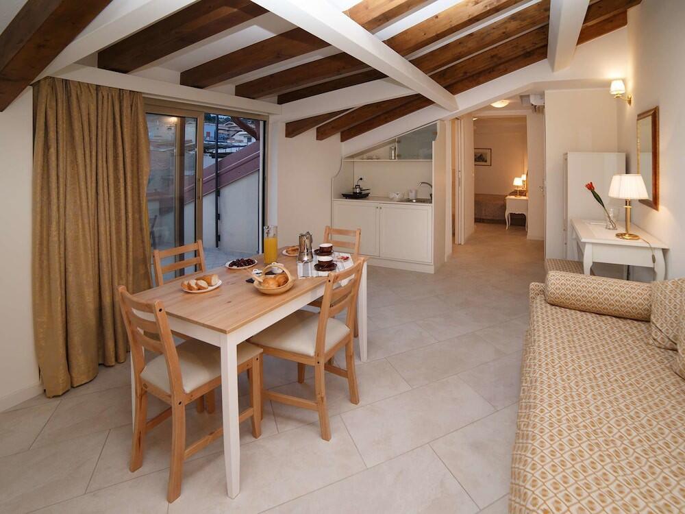 Foto de una habitación de B&amp;amp;B Marina Di Savoca