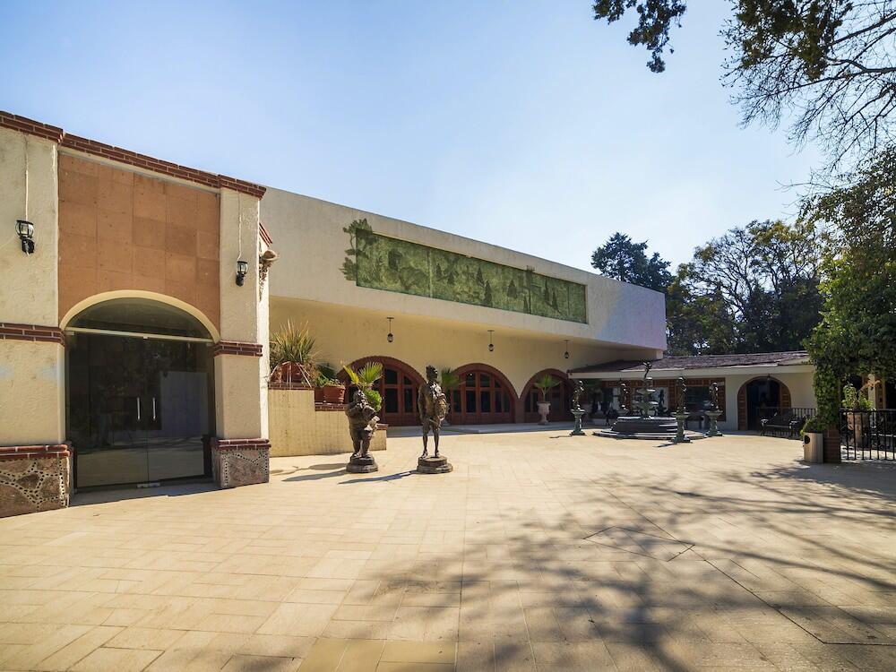 Foto del exterior de Hotel La Mansion del Quijote