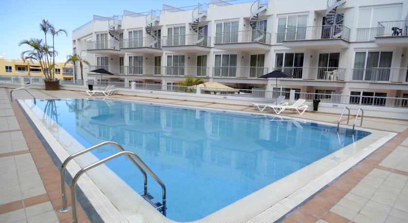 Foto general de Aparthotel Arenas Suites