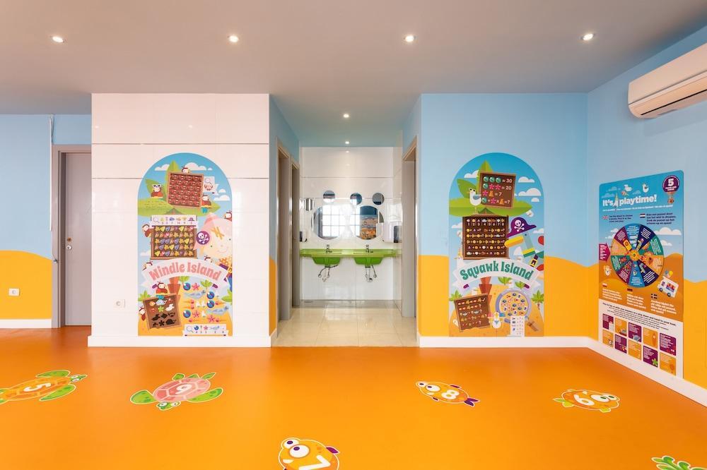 Foto de los servicios de Aparthotel Globales Tamaimo Tropical
