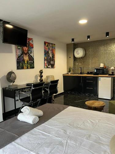 Foto de una habitación de Apartamentos Benidorm Black