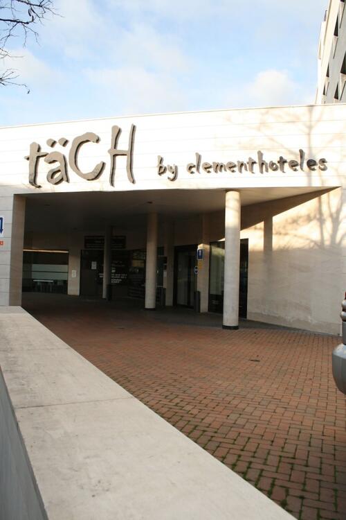 Hotel TaCH Madrid Airport, Madrid. Desde 88.17€