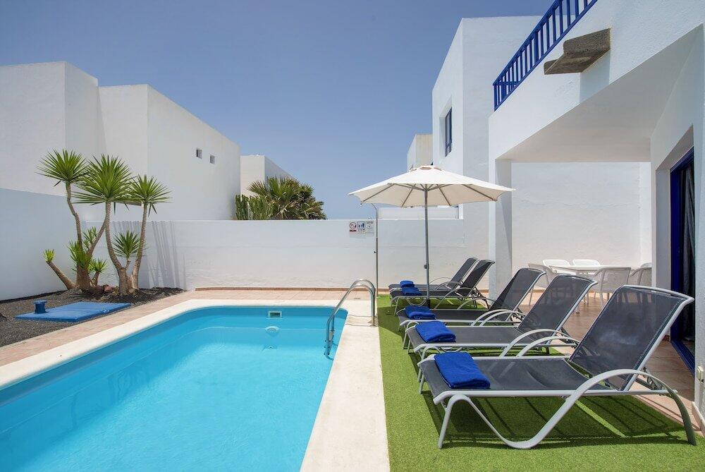 Foto de los servicios de Villas Puerto Rubicon