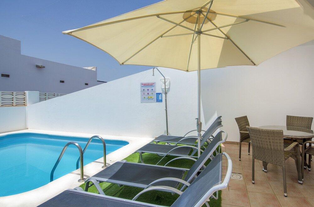 Foto de los servicios de Villas Puerto Rubicon