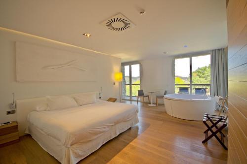Foto de una habitación de Arantza Hotela- Adults Only