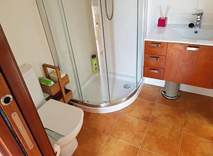 Foto del baño de Casas y chalets La casita de caldebarcos