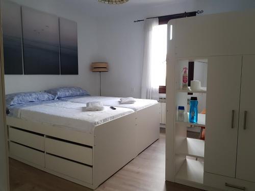 Foto de una habitación de TUUL ETXEA, Habitación en caserío a 8km de Bilbao, Baño compartido