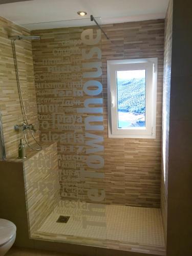 Foto del baño de Casas y chalets The Townhouse, Iznajar
