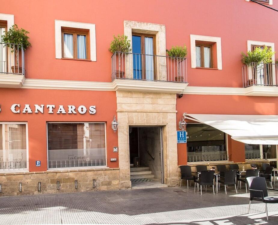 Foto del exterior de Hotel Los Cantaros