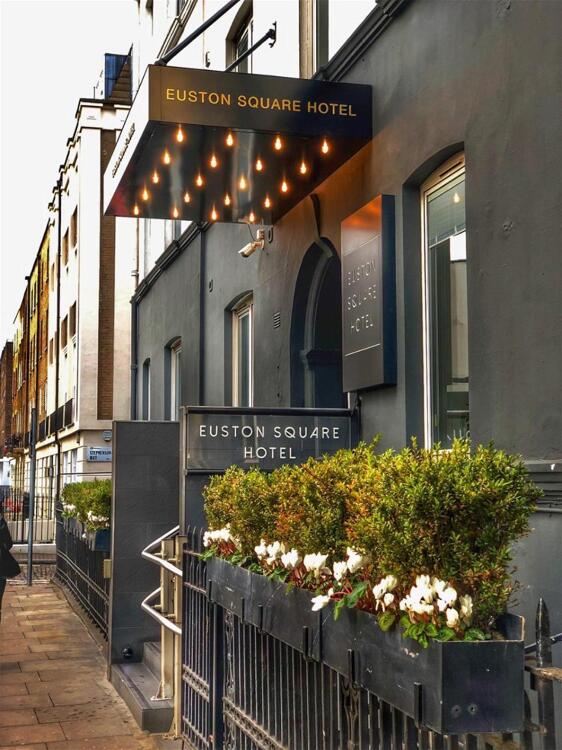 Foto del exterior de Euston Square Hotel