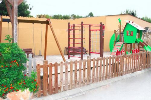 Foto de los servicios de Arc de Bará Camping &amp;amp; Bungalows