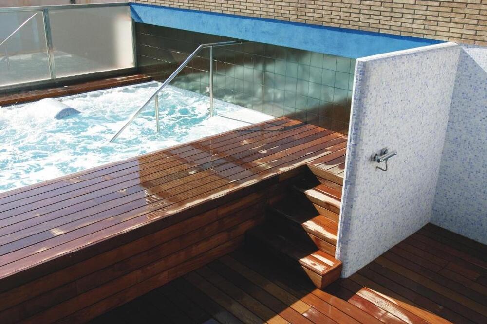 Facilities – Num Hotel