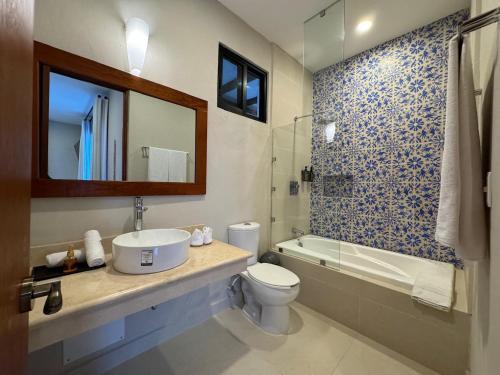 Foto del baño de Los Frailes Concept Hotel