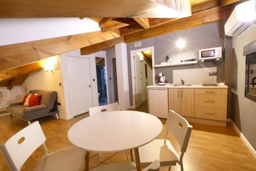 Foto de una habitación de Apartamentos Cuencaloft La Plazeta