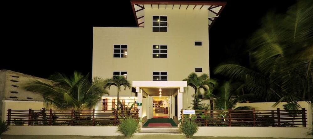 Foto del exterior de Hostal Antares Dhangethi &amp;amp; Spa