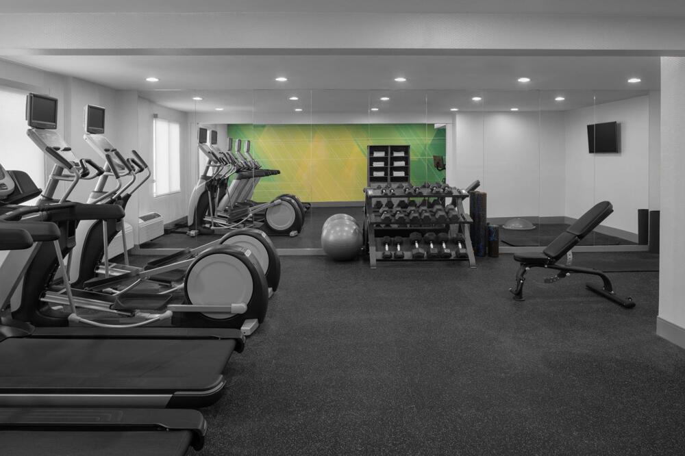 Foto de los servicios de Holiday Inn Hasbrouck Heights-Meadowlands, an IHG Hotel
