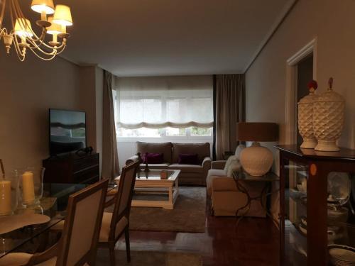 Foto de una habitación de Habitación con baño privado en Bilbao