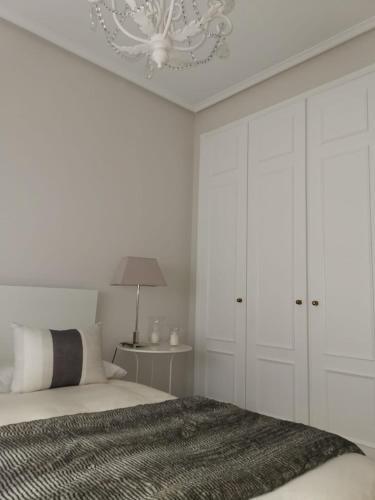 Foto de una habitación de Habitación con baño privado en Bilbao