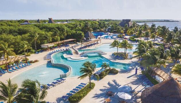 Foto de Complejo BlueBay Grand Esmeralda-All Inclusive