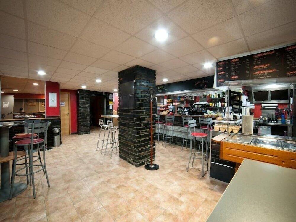 Foto de restauración de Apartaments Turistics Natural Suites Manzano 3000