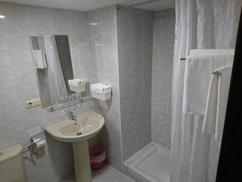 Foto del baño de Saudade Hostal Cafetería